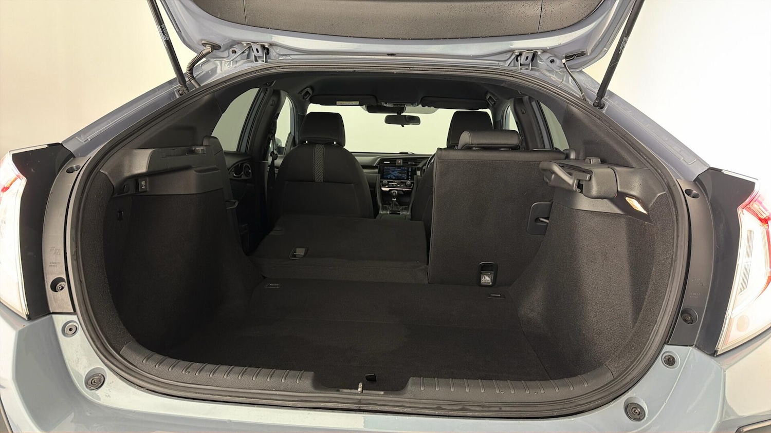 Used Honda Civic 2018 for sale - 77903339: Photo 39