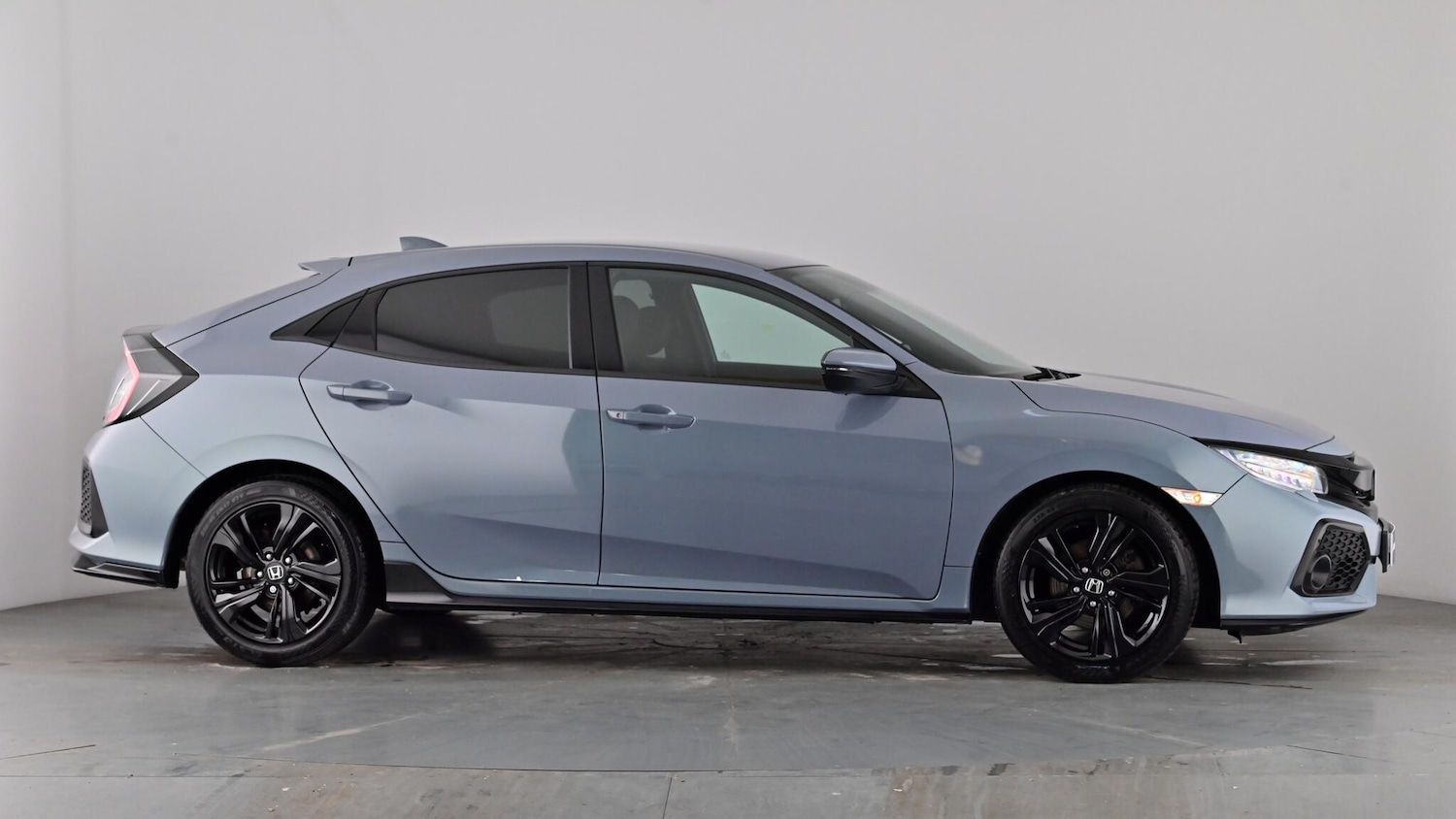 Used Honda Civic 2018 for sale - 77903339: Photo 78