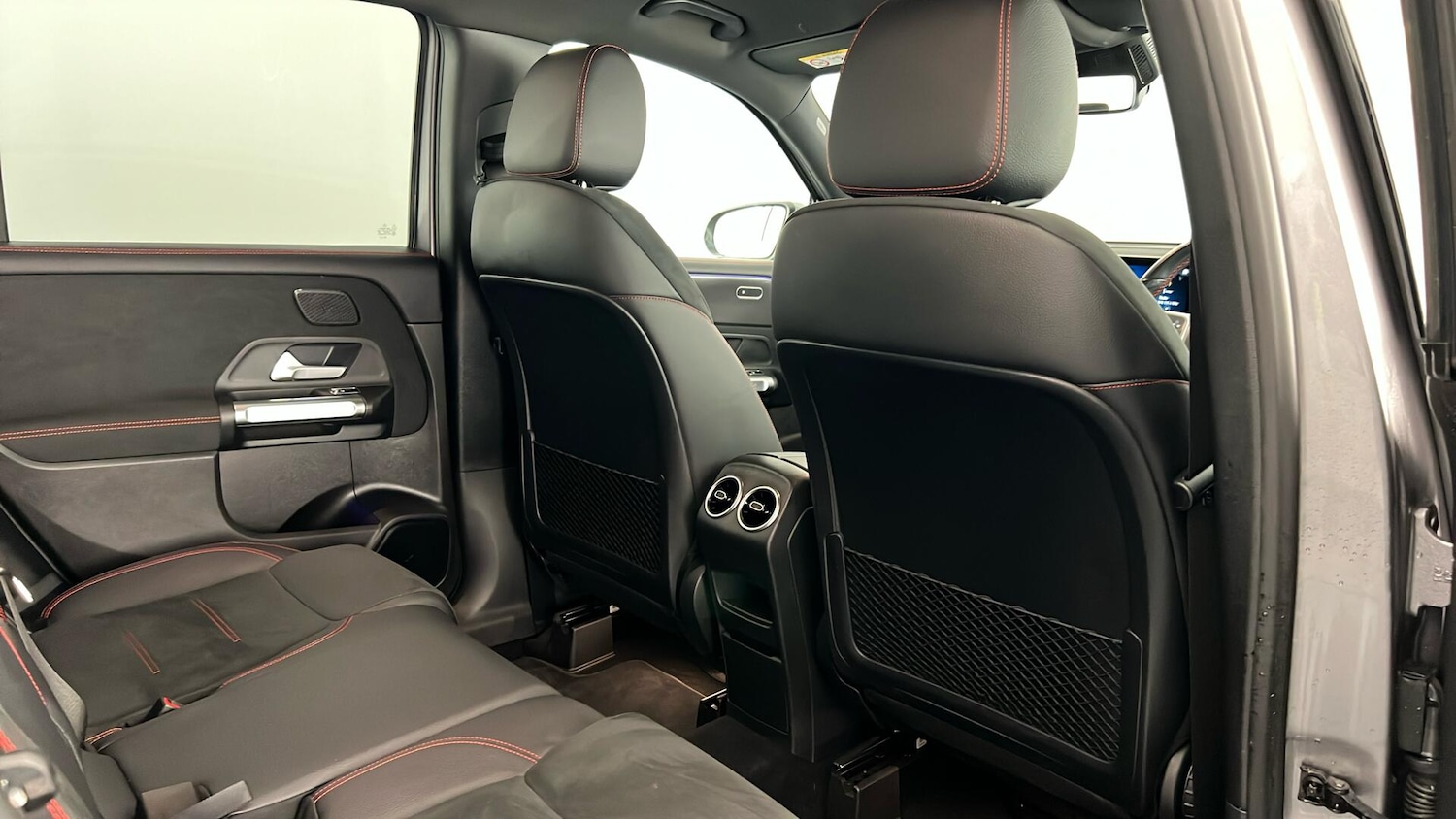 Used Mercedes-Benz GLB 2021 for sale - 77122625: Photo 26