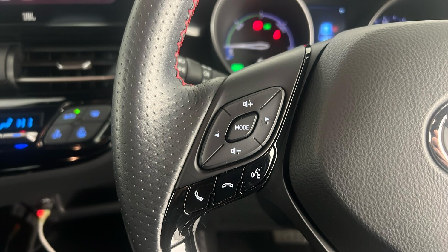 Used Toyota C-HR 2022 for sale - 77428196: Photo 18