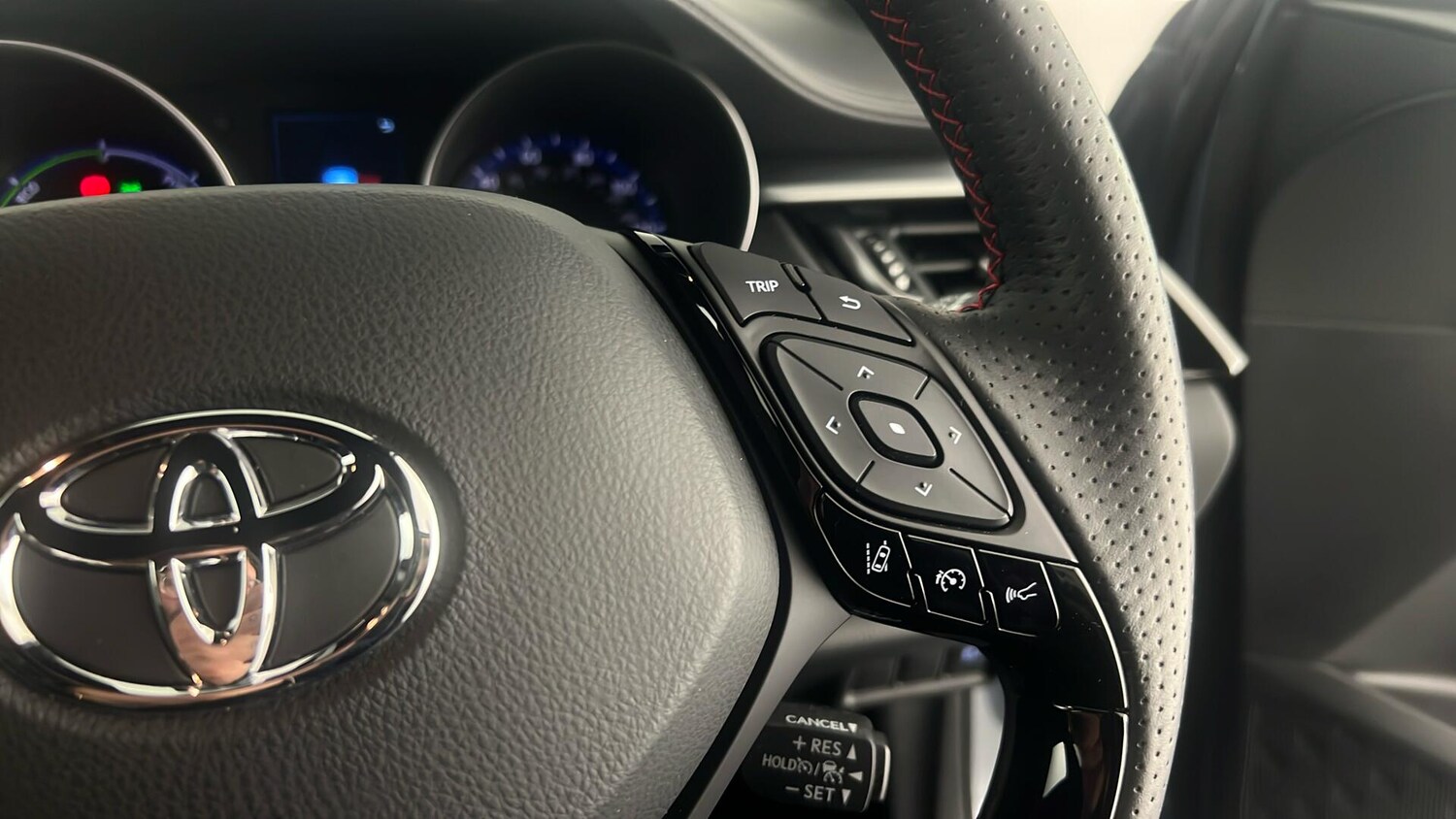 Used Toyota C-HR 2022 for sale - 77428196: Photo 19