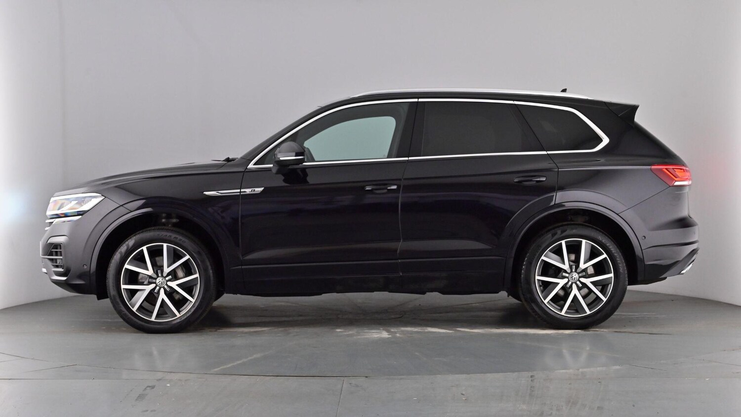 Used Volkswagen Touareg 2022 for sale - 77927446: Photo 54