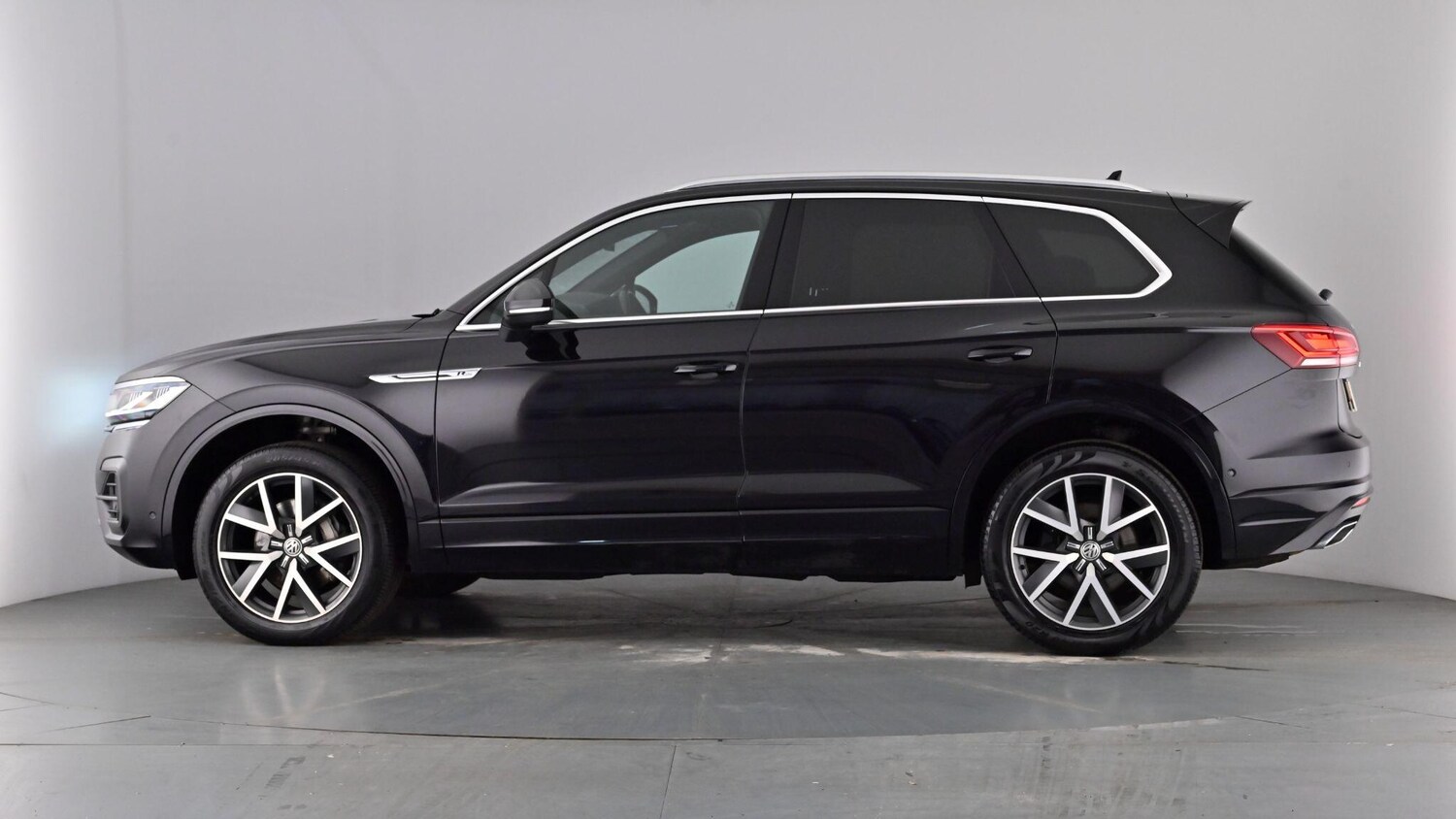 Used Volkswagen Touareg 2022 for sale - 77927446: Photo 55