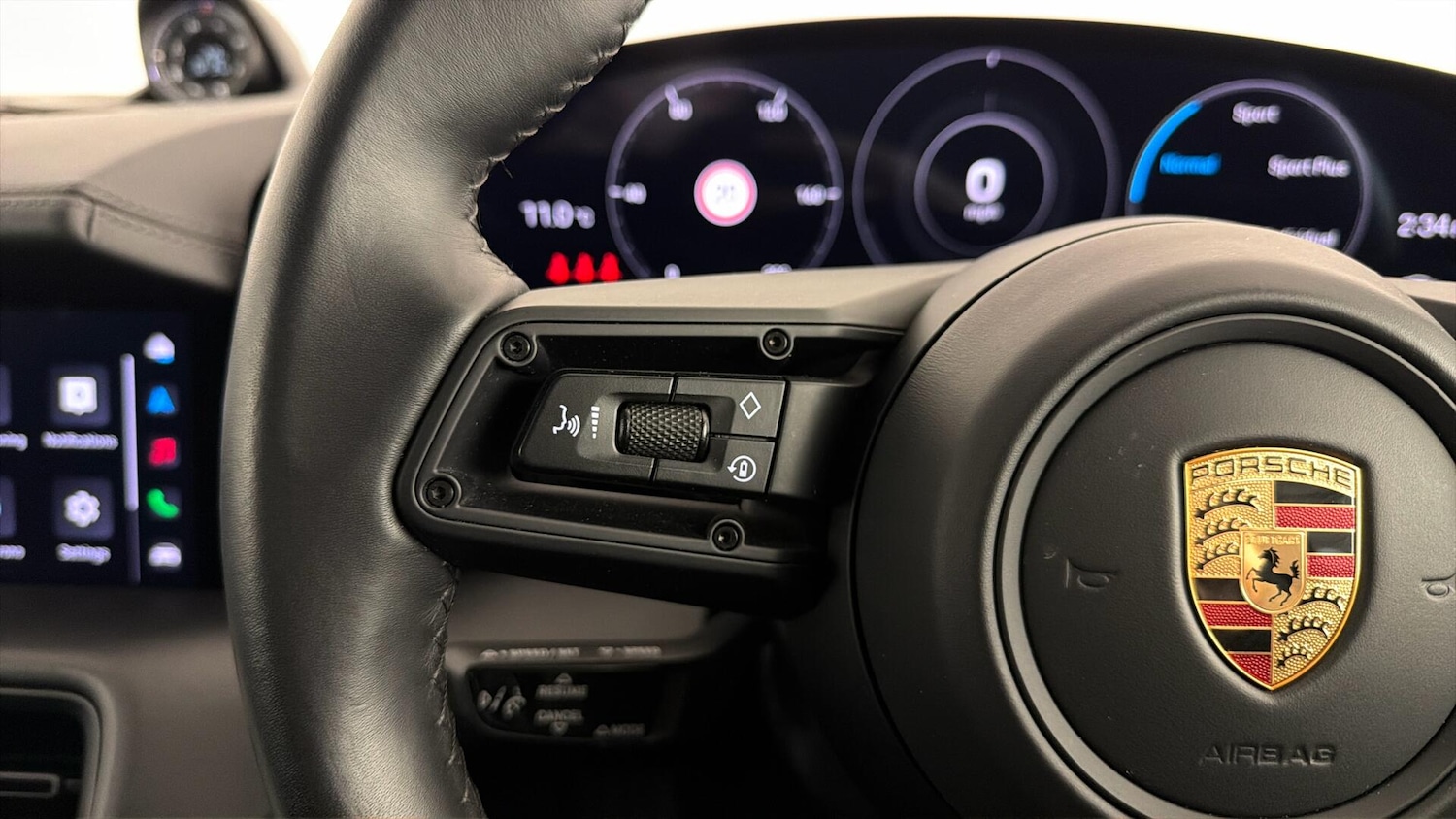 Used Porsche Taycan 2022 for sale - 78117814: Photo 17