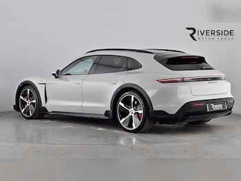 Used Porsche Taycan 2022 for sale - 78117814: Photo