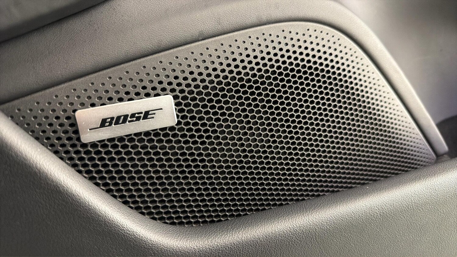 Used Porsche Taycan 2022 for sale - 78117814: Photo 34