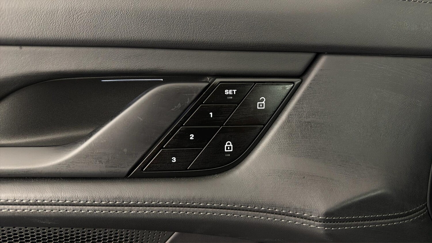 Used Porsche Taycan 2022 for sale - 78117814: Photo 35