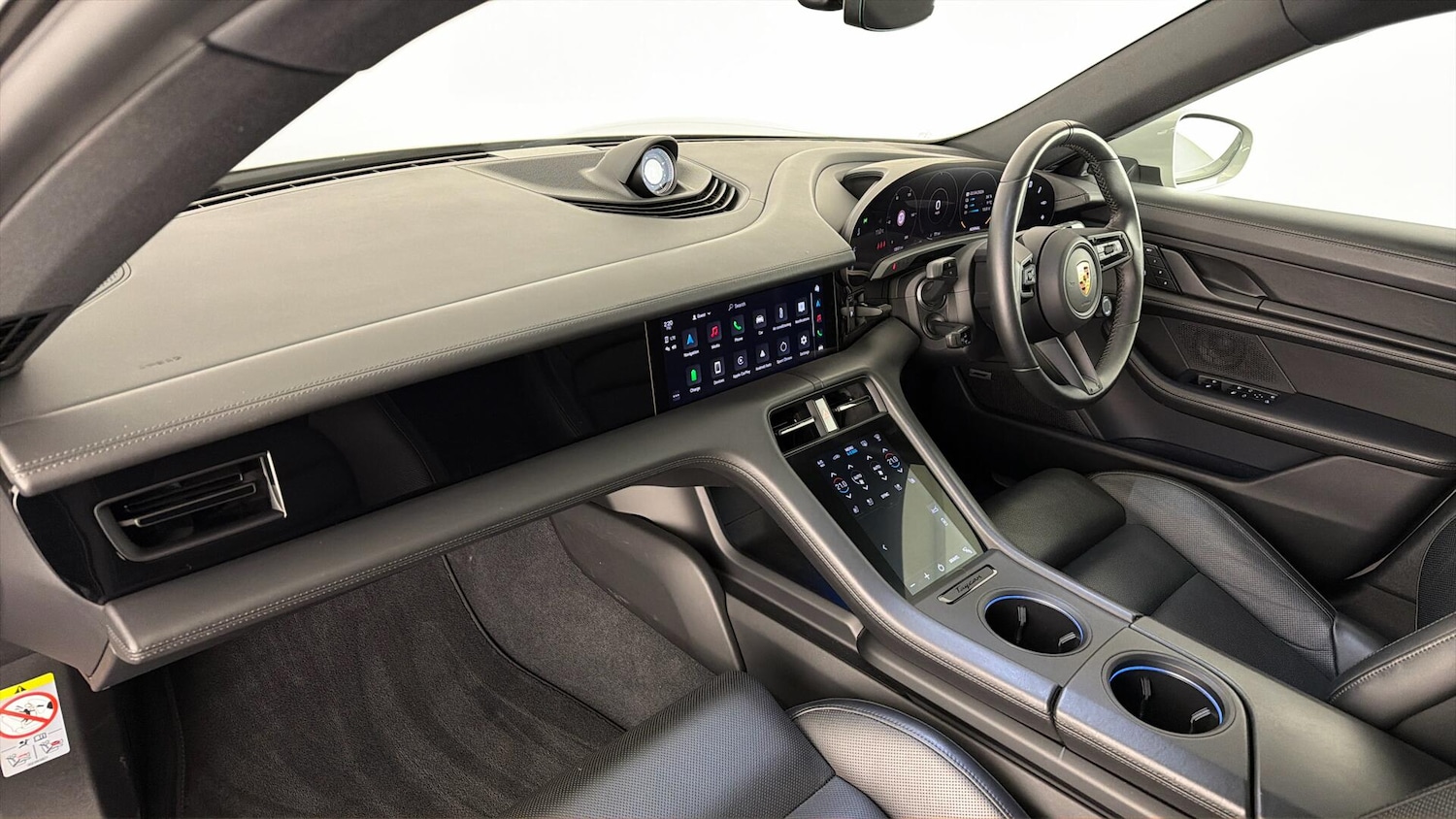 Used Porsche Taycan 2022 for sale - 78117814: Photo 8