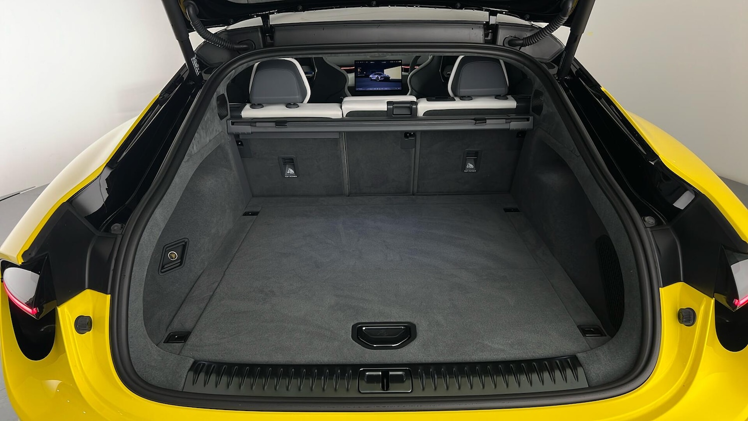 Used Lotus Emeya 2025 for sale - 77366947: Photo 16