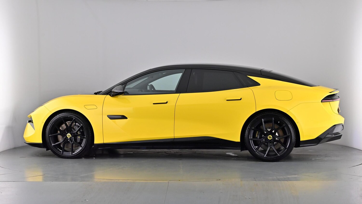 Used Lotus Emeya 2025 for sale - 77366947: Photo 78