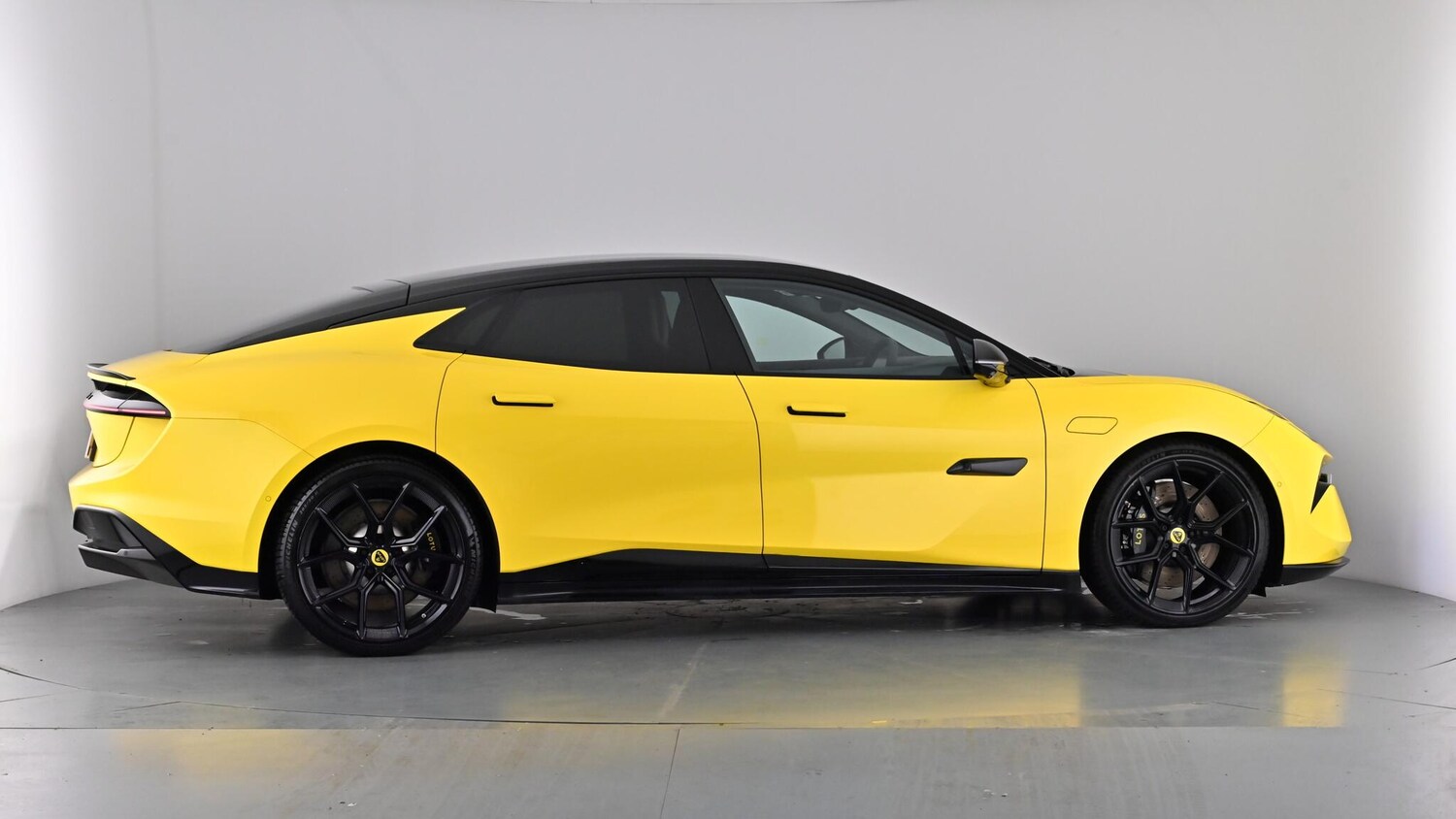 Used Lotus Emeya 2025 for sale - 77366947: Photo 94