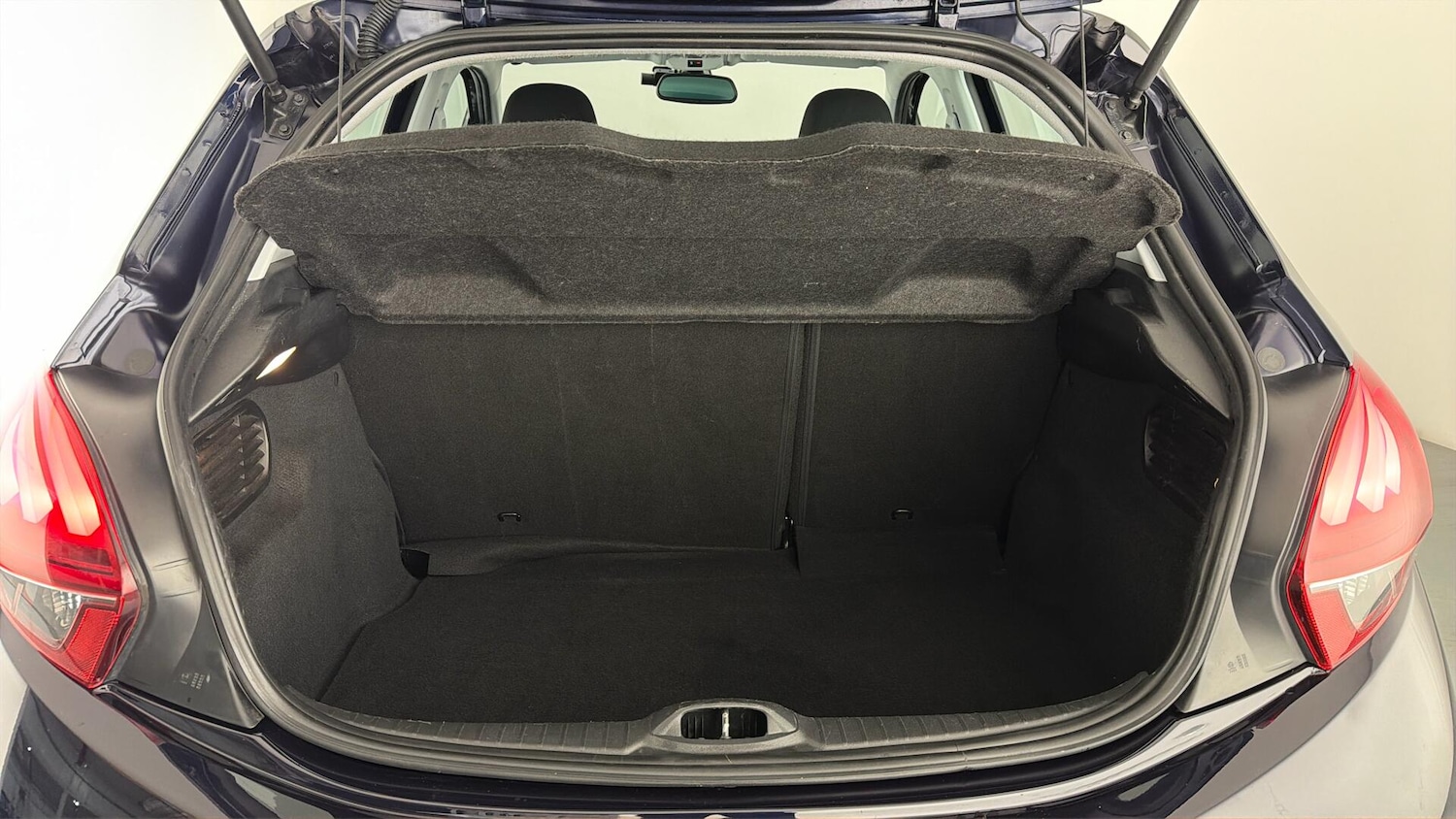 Used Peugeot 208 2019 for sale - 77918014: Photo 12