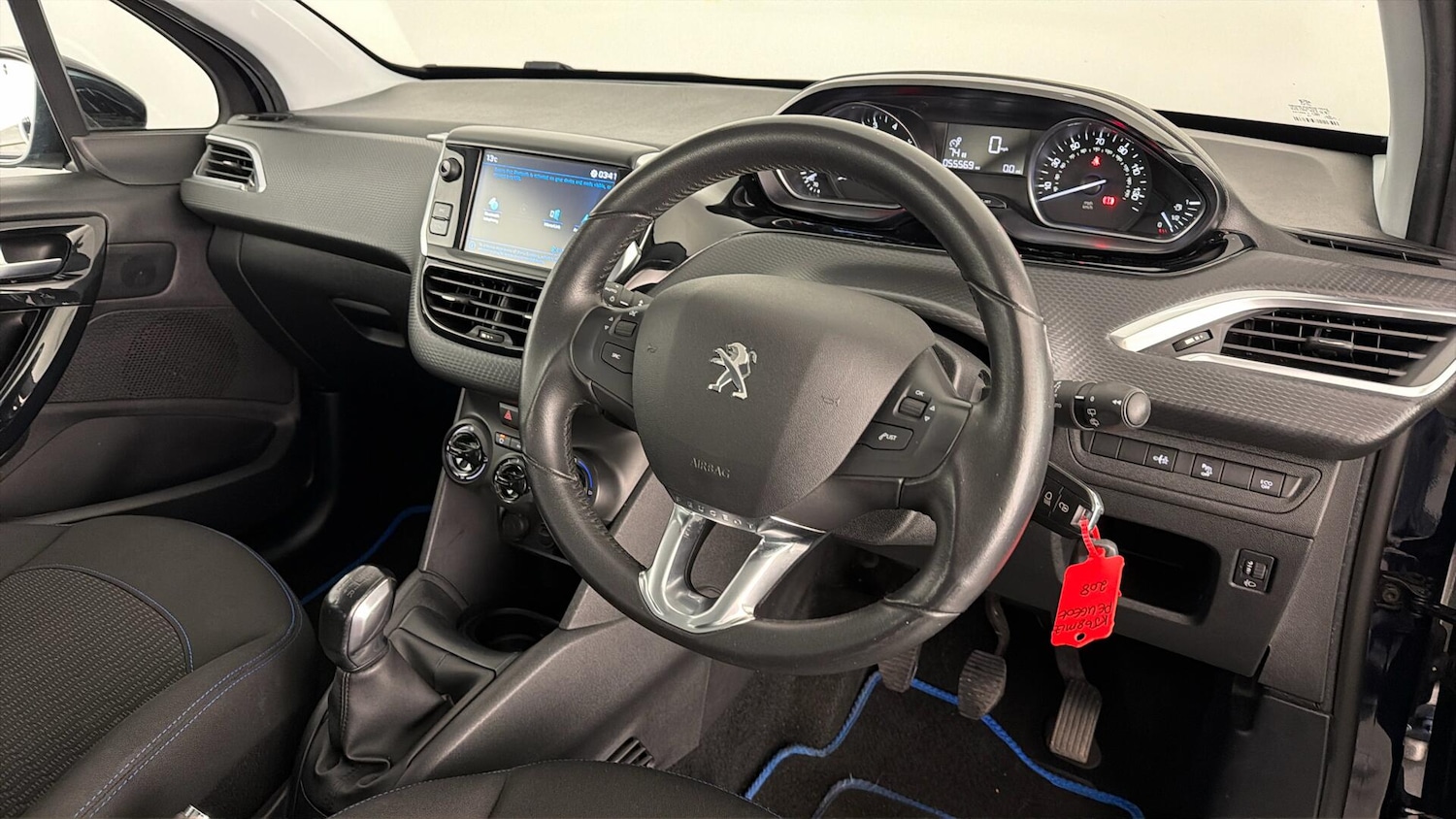 Used Peugeot 208 2019 for sale - 77918014: Photo 14