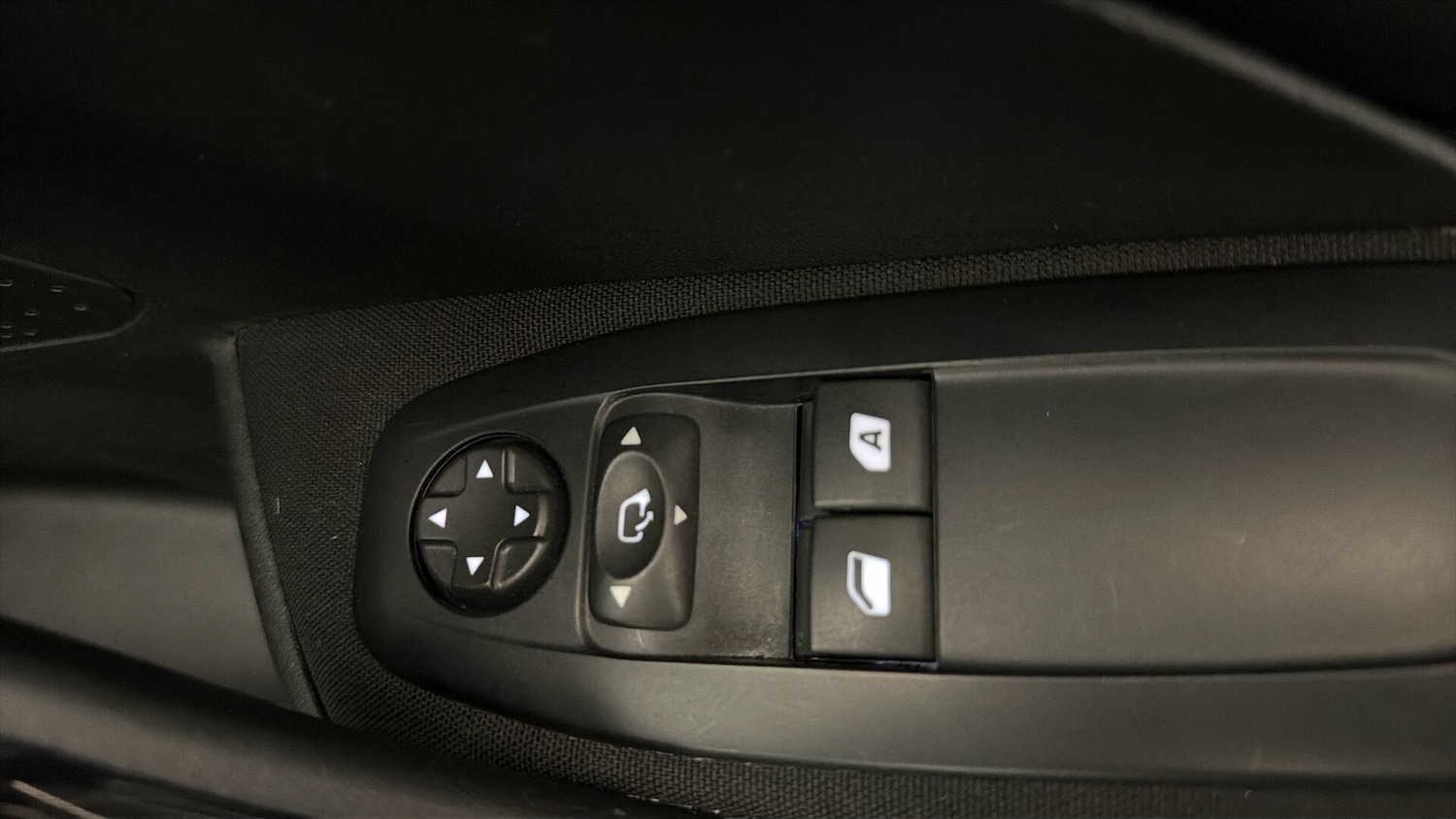 Used Peugeot 208 2019 for sale - 77918014: Photo 32