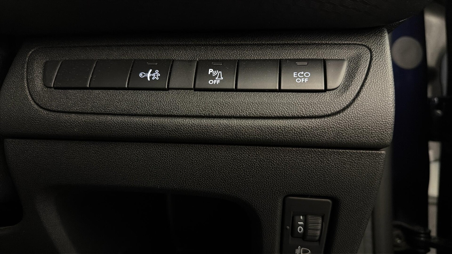 Used Peugeot 208 2019 for sale - 77918014: Photo 33