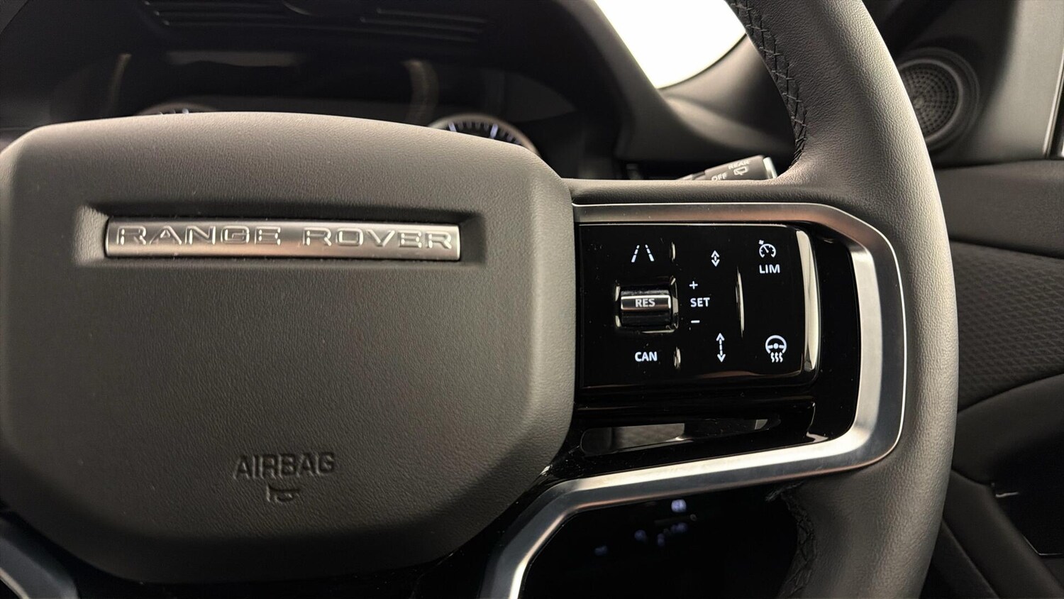 Used Land Rover Range Rover Evoque 2023 for sale - 77740120: Photo 18