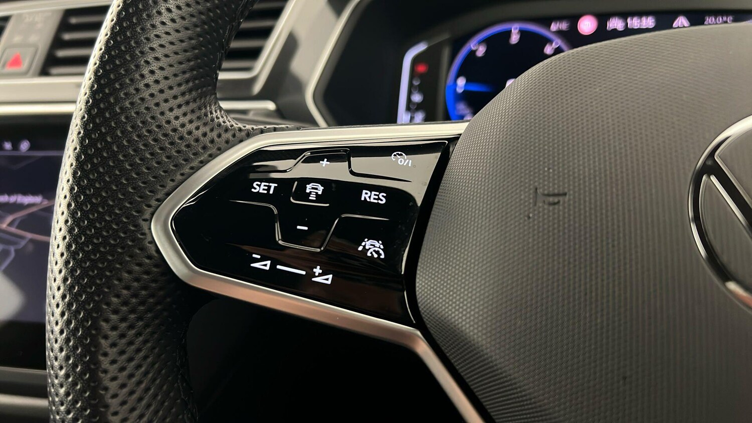 Used Volkswagen Tiguan 2023 for sale - 76195988: Photo 24