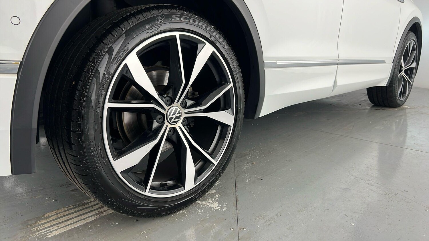 Used Volkswagen Tiguan 2023 for sale - 76195988: Photo 27