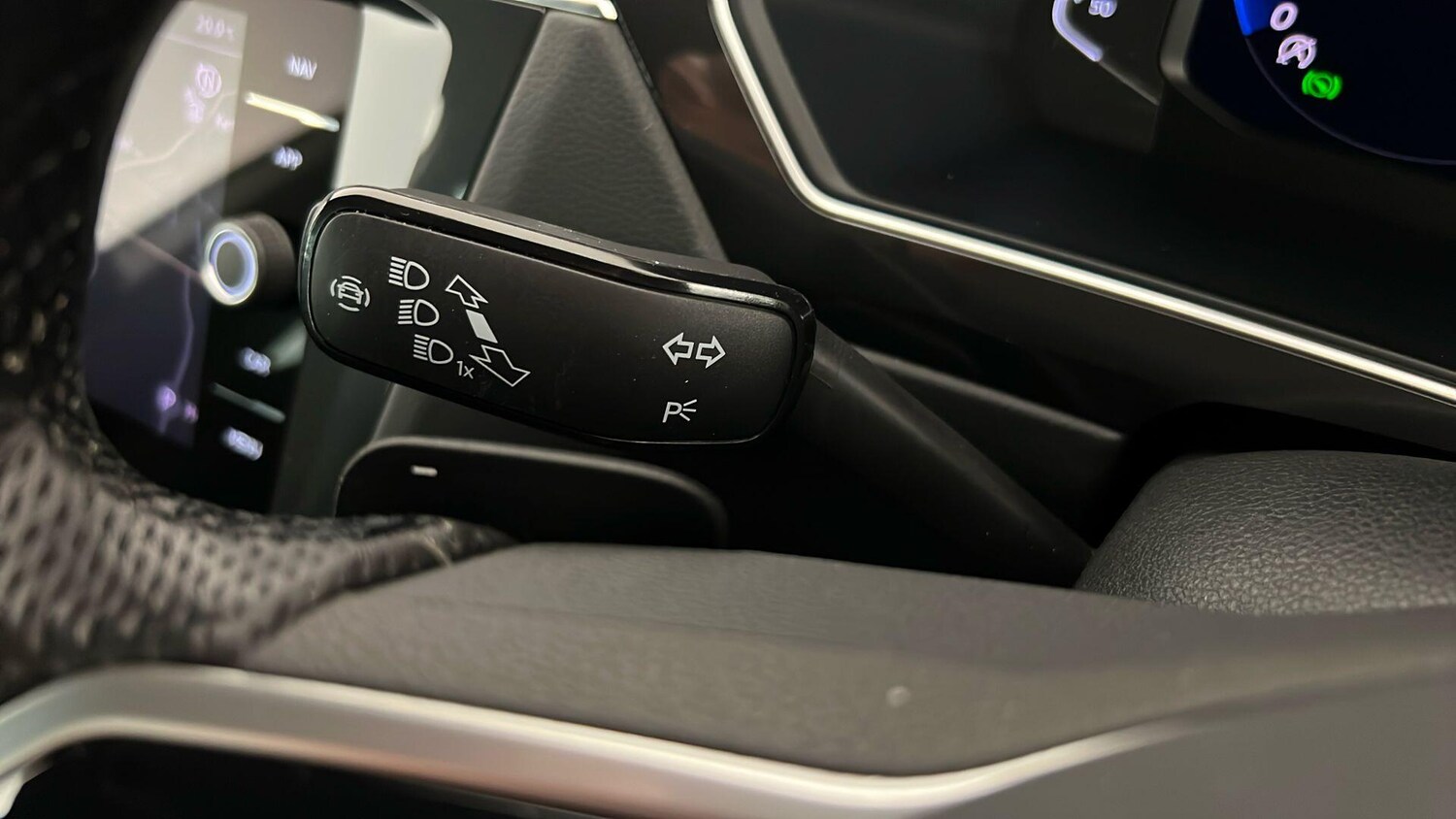 Used Volkswagen Tiguan 2023 for sale - 76195988: Photo 46