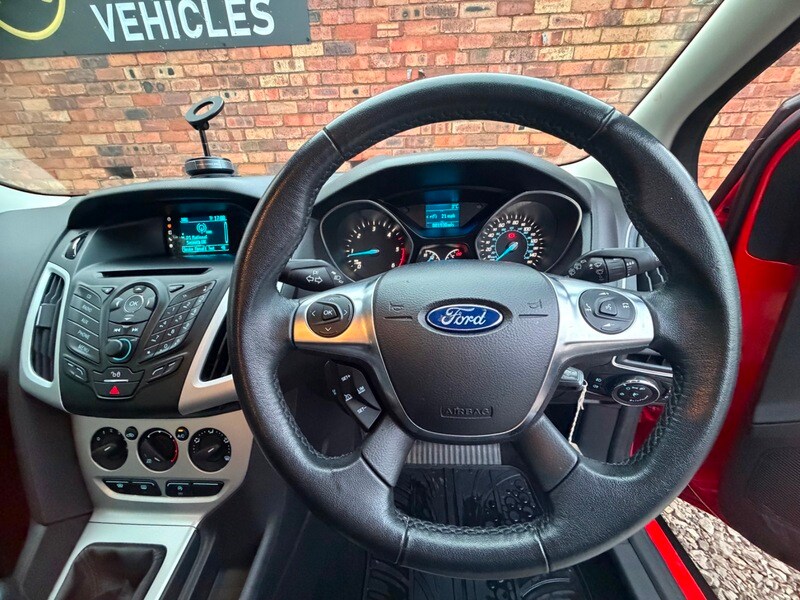 Used Ford Focus 2014 for sale - 77845695: Photo 15