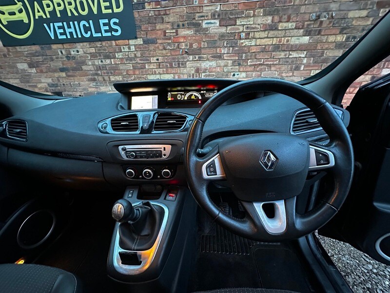 Used Renault Scenic 2012 for sale - 77845692: Photo 14