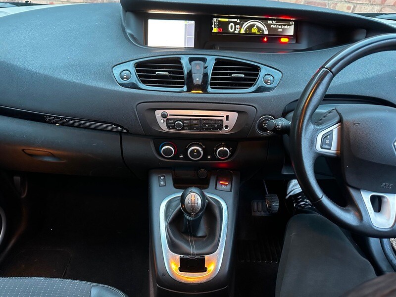 Used Renault Scenic 2012 for sale - 77845692: Photo 17