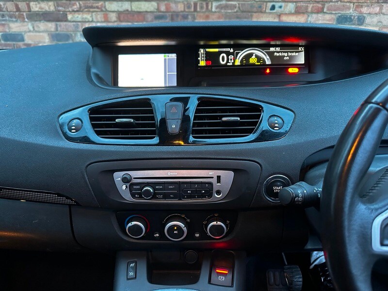 Used Renault Scenic 2012 for sale - 77845692: Photo 18