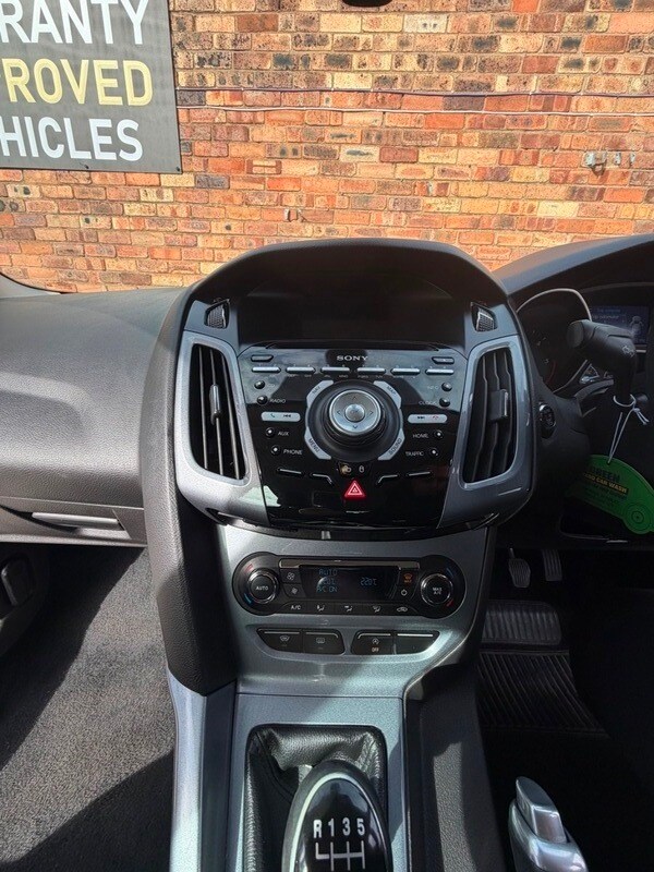 Used Ford Focus 2014 for sale - 77845700: Photo 15