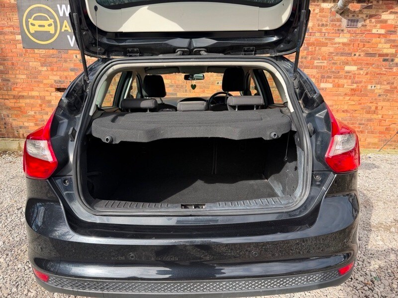 Used Ford Focus 2014 for sale - 77845700: Photo 8