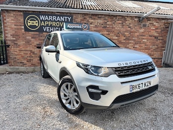 Used Land Rover Discovery Sport 2017 for sale - 79385663: Photo
