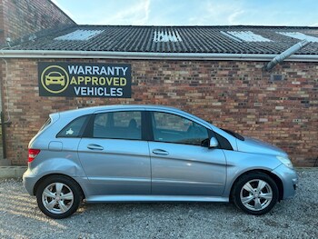 Used Mercedes-Benz B Class 2010 for sale - 77937542: Photo