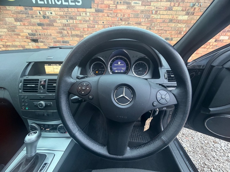 Used Mercedes-Benz C Class 2008 for sale - 77845698: Photo 14