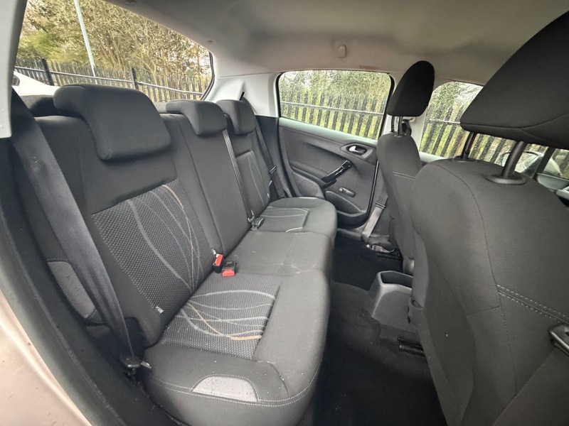 Used Peugeot 208 2012 for sale - 78018041: Photo 12