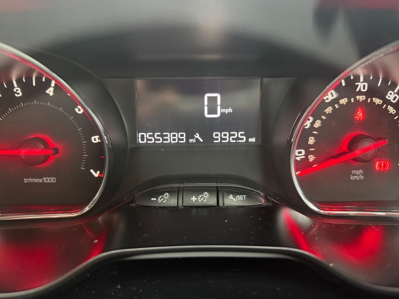 Used Peugeot 208 2012 for sale - 78018041: Photo 17