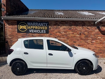 Used Dacia Sandero 2017 for sale - 78358798: Photo