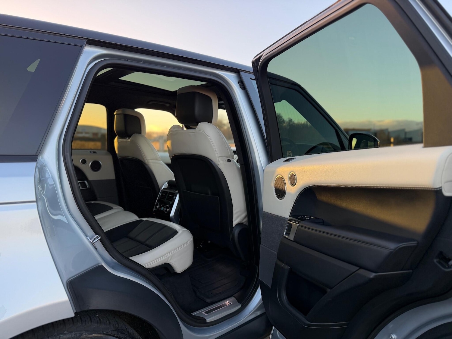 Used Land Rover Range Rover Sport 2021 for sale - 77363768: Photo 15