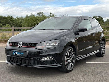 Used Volkswagen Polo 2015 for sale - 79116822: Photo