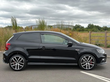 Used Volkswagen Polo 2015 for sale - 79116822: Photo