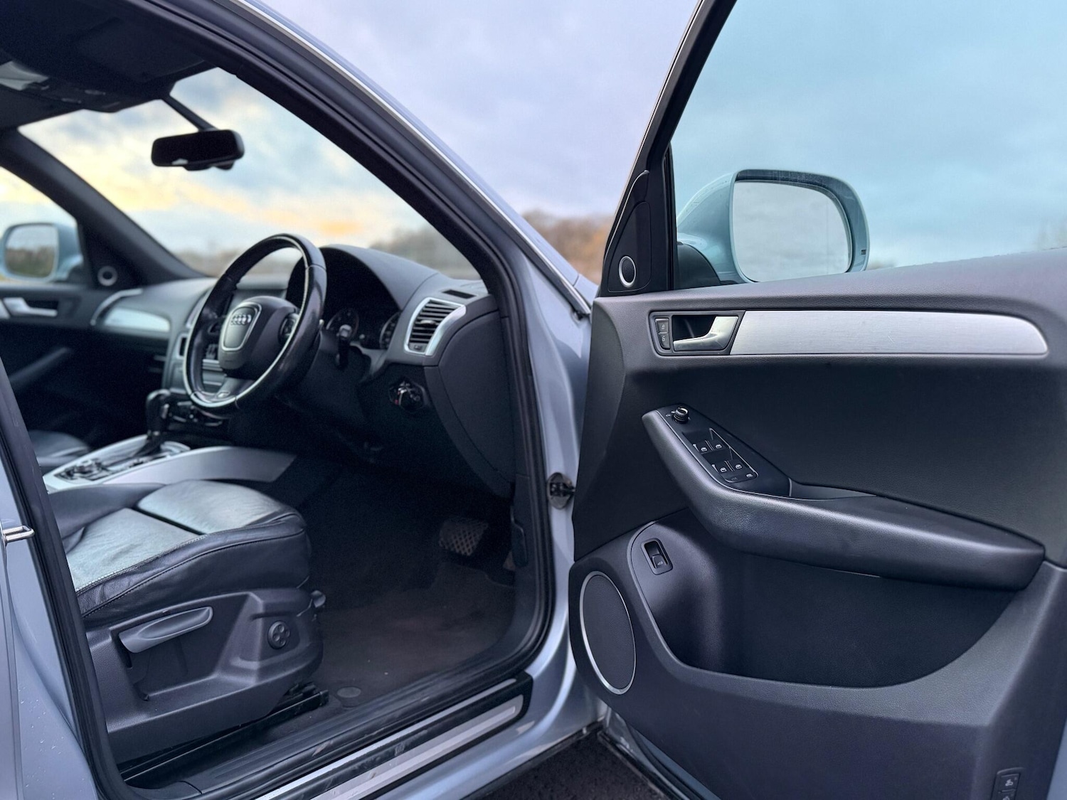 Used Audi Q5 2009 for sale - 77363776: Photo 12