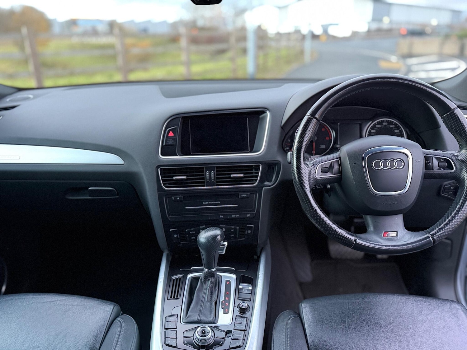 Used Audi Q5 2009 for sale - 77363776: Photo 16
