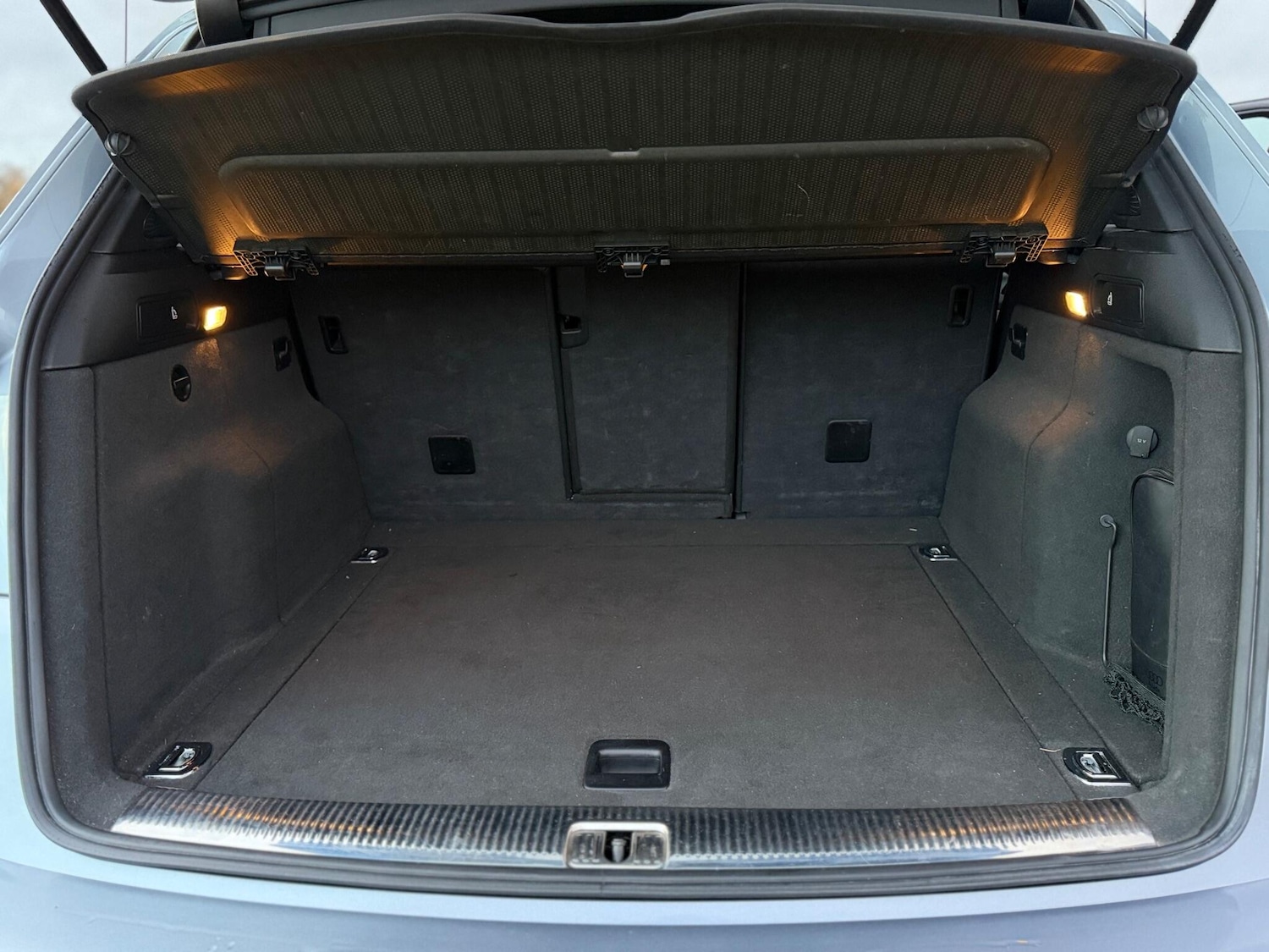 Used Audi Q5 2009 for sale - 77363776: Photo 19