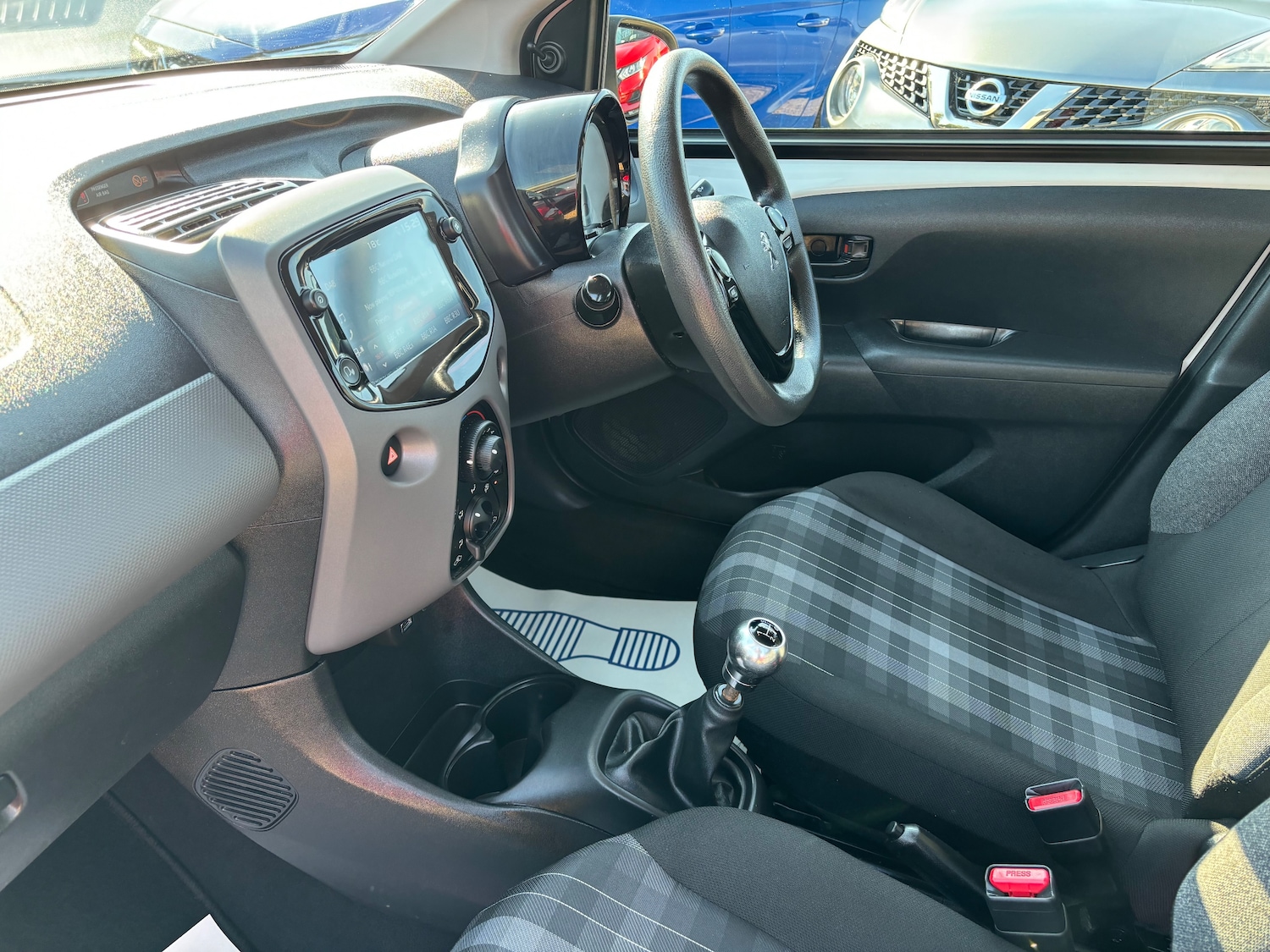 Used Peugeot 108 2018 for sale - 76040551: Photo 11