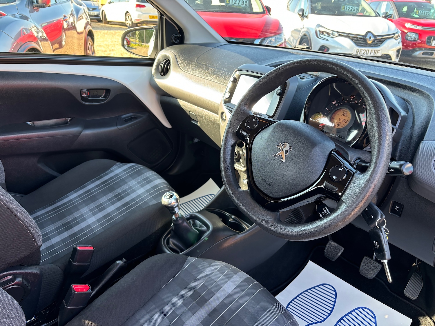 Used Peugeot 108 2018 for sale - 76040551: Photo 17