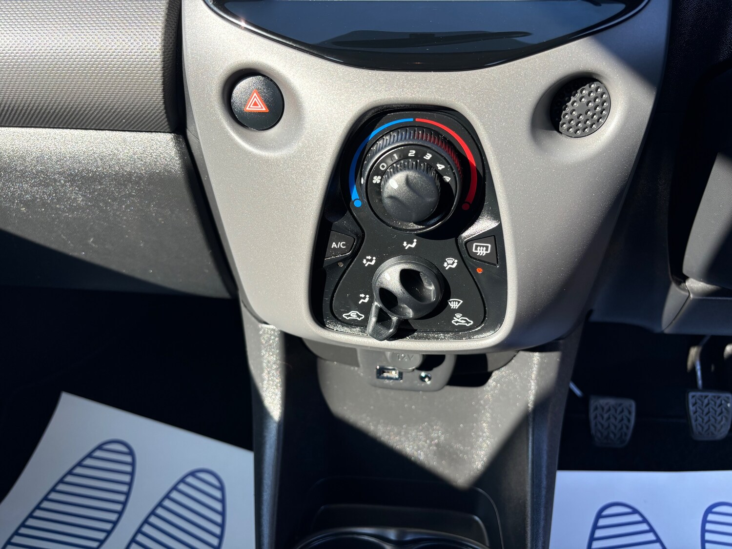 Used Peugeot 108 2018 for sale - 76040551: Photo 20