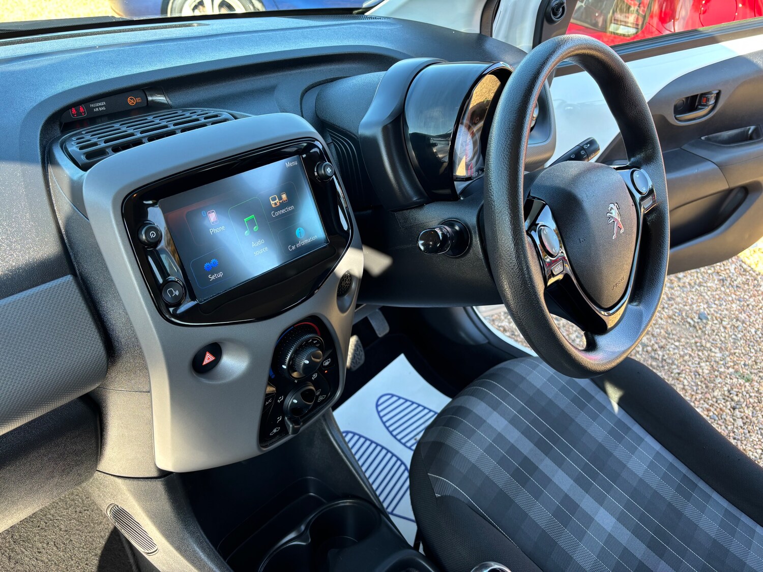 Used Peugeot 108 2018 for sale - 76040551: Photo 31