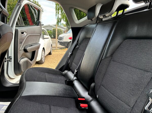 Used Renault Captur 2020 for sale - 74501911: Photo 41