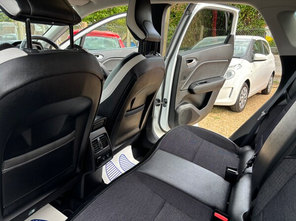 Used Renault Captur 2020 for sale - 74501911: Photo 42