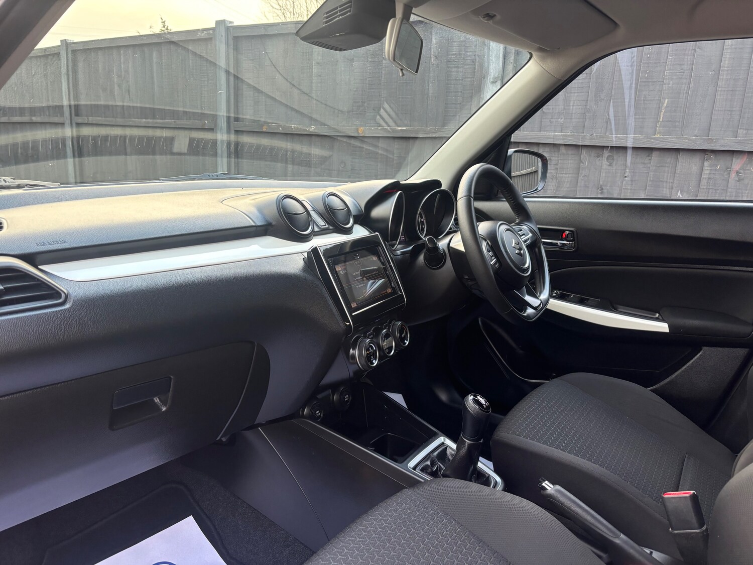 Used Suzuki Swift 2017 for sale - 77373129: Photo 15