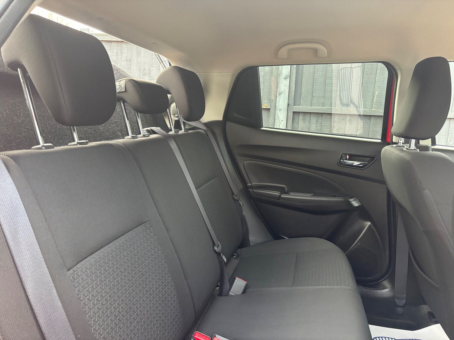 Used Suzuki Swift 2017 for sale - 77373129: Photo 17