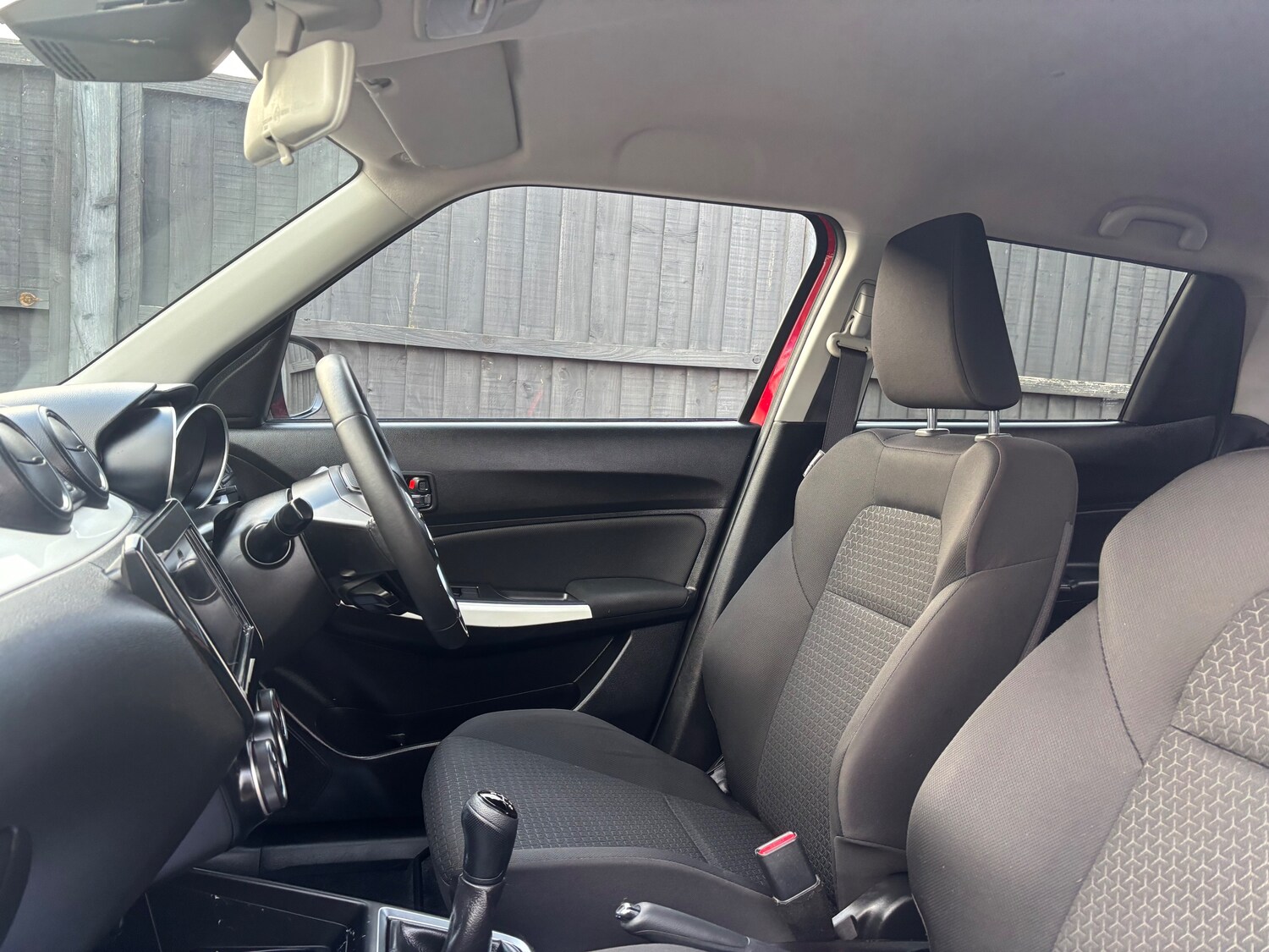 Used Suzuki Swift 2017 for sale - 77373129: Photo 18